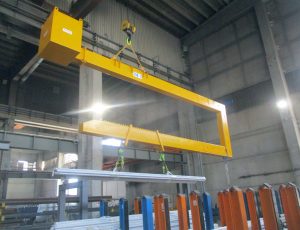 Bilancino_carica_tubi_container Bilancino_carica_tubi_container